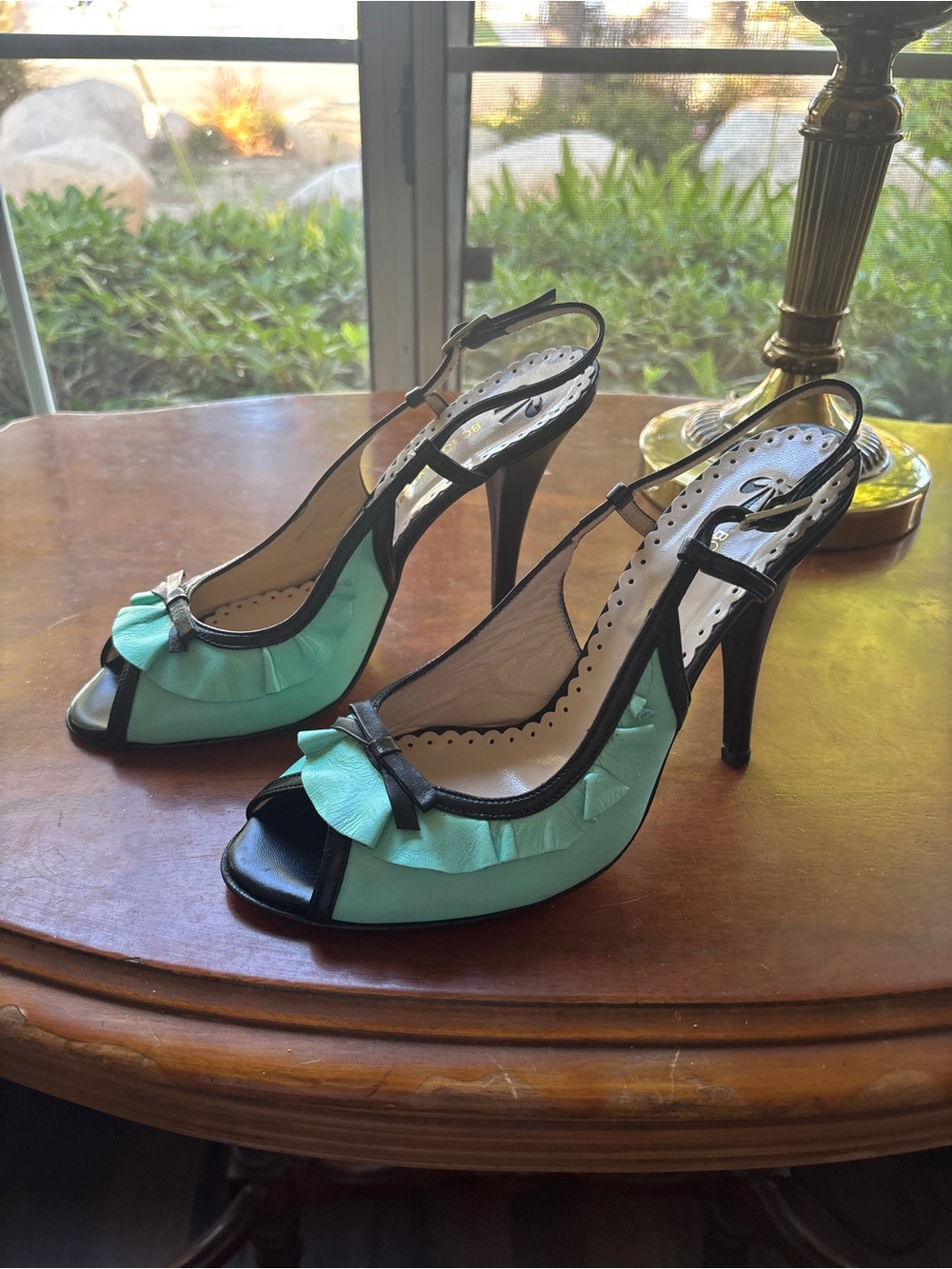 Size 8.5  BCBGMaxAzria Peep Toe  Sling Back Heels. New. Y2K Vintage